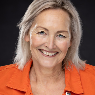 Jo Martin
