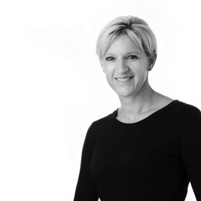 Alison  Davis